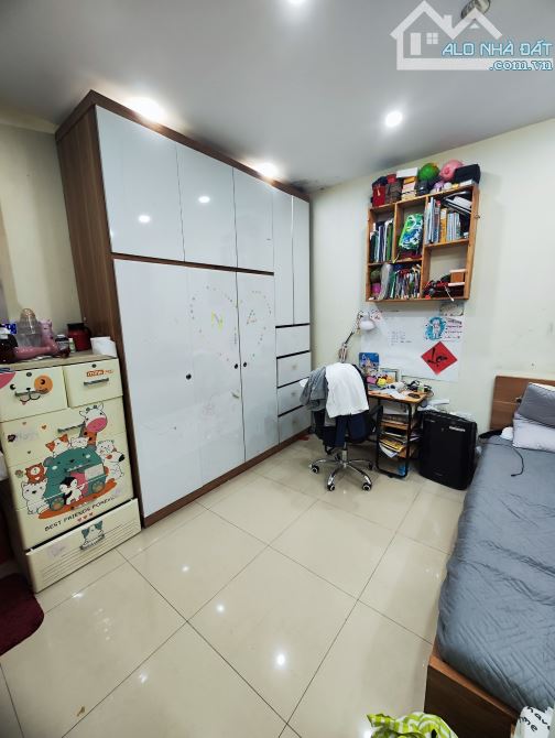 NHÀ XA LA, DÂN XÂY CHẮC CHẮN, THIẾT KẾ THOÁNG ĐÃNG, CÁCH Ô TÔ CHỈ VÀI MÉT 45M2 GIÁ 5,7 TỶ