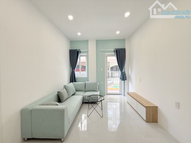 Bán chung cư Lý Thường Kiệt, Q.11 gần Thiên Phước 40m2 chỉ 2ty5 , tặng nội thất