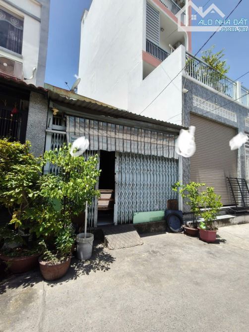 Bán gấp nhà Quận 8 – Hẻm thông, gần Hưng Phú, DT 4x8.5m, chỉ 3.5 Tỷ thương lượng mạnh