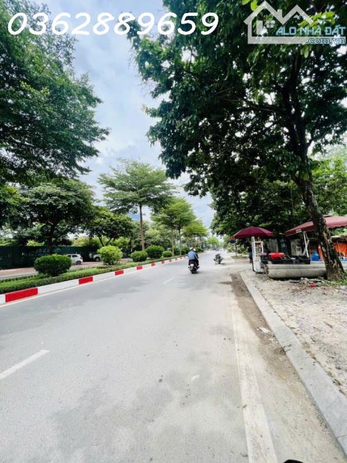 BÁN NHÀ NGUYỄN XUÂN KHOÁT_ NGOẠI GIAO ĐOÀN 150 M, 9 TẦNG,THANG MÁY.DÒNG TIỀN 230 TR/