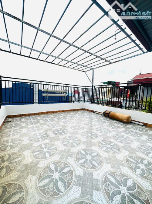 Bán nhà 3,5 tầng ngõ ô tô đỗ cửa đường Nguyễn Văn Linh