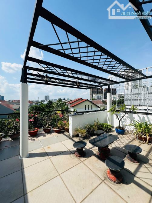 Bán nhà 2 mặt tiền đường Hoàng Quốc Việt, khu Vạn Phát Hưng, Q7