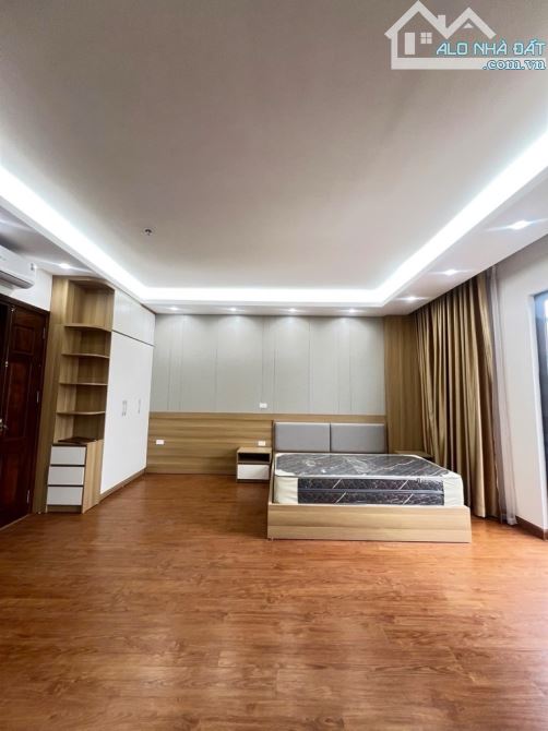 Bán nhà Xuân Đỉnh, 38m x 5 tầng, full nội thất, ô tô qua cửa, kinh doanh, gần công viên