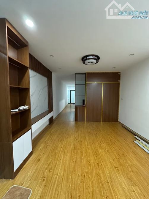Bán căn tập thể trường Đại học sư phạm Hà Nội, phố Trần Quốc Hoàn , cầu giấy , giá 4.2 tỷ