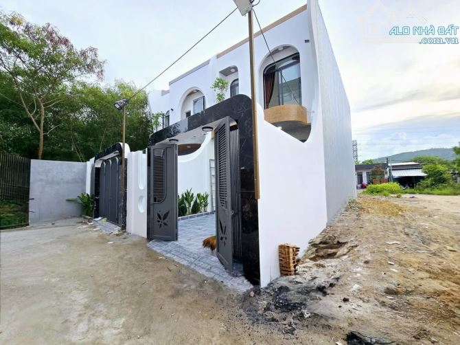 🆘🆘Bán Nhà 2 Tầng 2 Mê 2 Mặt Kiệt Trước Sau  Kiệt  610 Tôn Đản