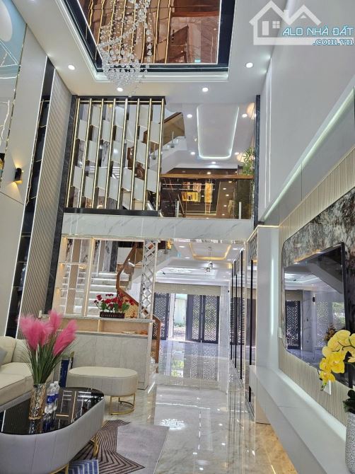 BÁN NHÀ TÂN CHÁNH HIỆP 10 Q12 -  5 TẦNG 96M2 ( 4M X 24M) - ĐƯỜNG 8M - 7.9 TỶ.