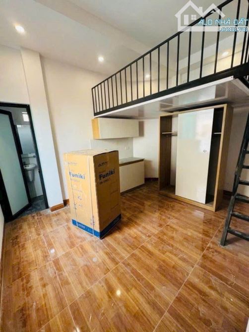 SIÊU PHẨM CCMN ĐẠI MỖ LÔ GÓC Ô TÔ ĐỖ CỬA 6 TẦNG THANG MÁY