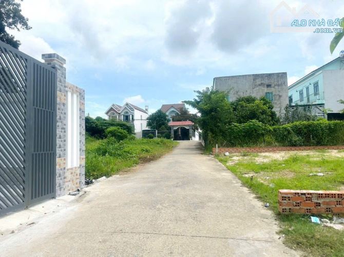Cần bán căn nhà lẩu mới 100%  phường Chánh hiệp