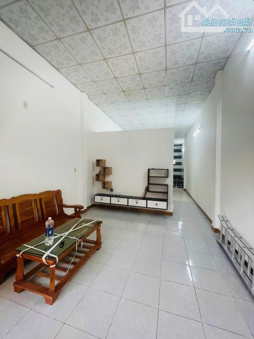 Cần bán nhà cấp 4 kiệt 2,5m Tôn Đản-Hoà An-gần đường chính.