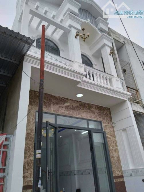Bán nhà 1 trệt 1 lầu trục chính hẻm 381 đường Trần Nam Phú dt 55m2 giá 2ty950tr