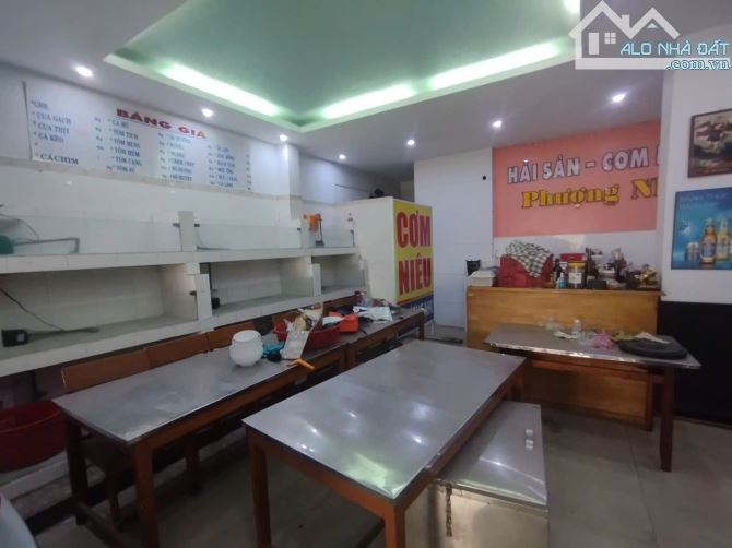 Bán nhà mặt tiền đường Phạm Văn Thuận ngay vòng xoay Tam Hiệp