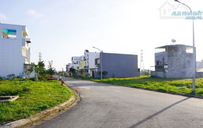 Lô đối lưng shophouse KĐT Phú Mỹ GIÁ SỐC chỉ 1.5xx DT 125m2