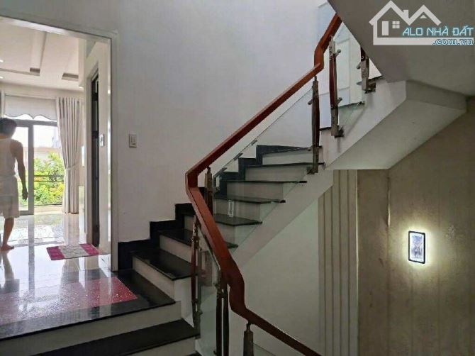 💥 BÁN NHÀ ĐẸP 4 TẦNG FULL NỘI THẤT CAO CẤP – MẶT TIỀN ĐƯỜNG 10.5M, NGUYỄN XÍ, HÒA MINH, L