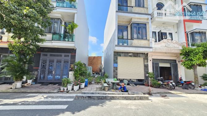 Bán đất 4.2x15.5m, đường N KDC Lê Phong 2 p.Tân Đông Hiệp gần Vincom 550