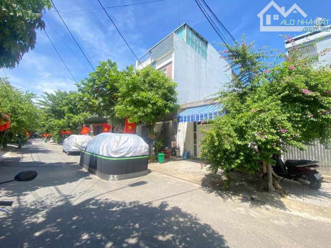 BÁN NHÀ CẤP 4 GẦN BIỂN! MT PHÚ LỘC 17 - DÒNG TIỀN 70TR/THÁNG - GIÁ CHỈ: 5.1 TỶ!