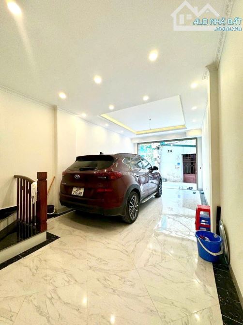 Giá tốt! Phân lô Vương Thừa Vũ, ngõ ô tô tránh đỗ, gara, 2 thoáng, 61m*7T thang máy