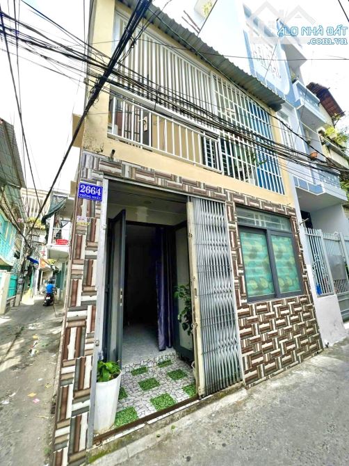 Chuyển nhượng căn nhà 3 mặt tiền hẻm Thống Nhất ngay Trung Tâm cạnh Cây Xăng Mã Vòng
