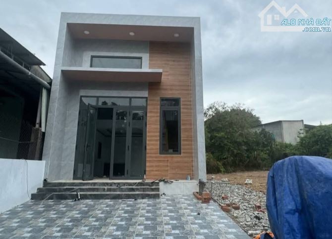 Bán nhà An Điền mới xây 1ty700 gần vòng xoay An Điền
