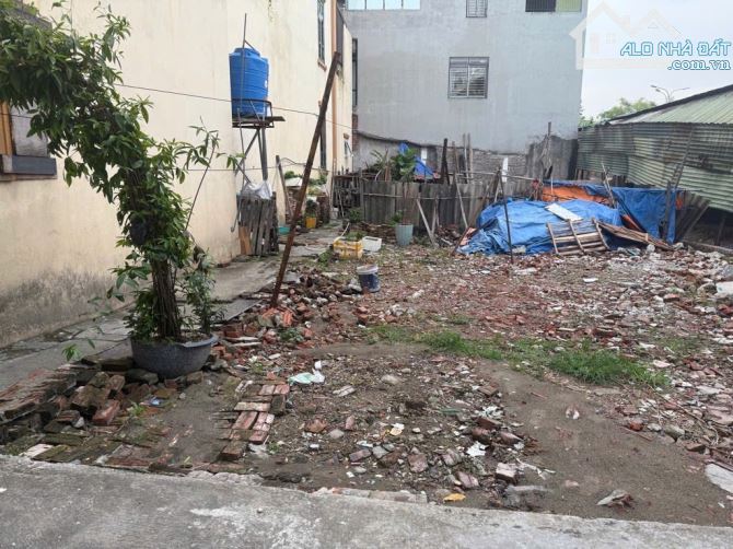Bán đất Phúc Lợi diện tích rộng ô tô thông , hàng xóm với vinhomes