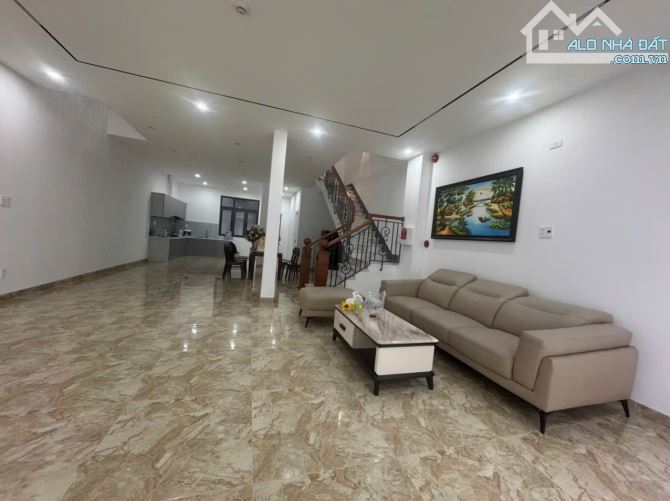 🍁 Nhà 3,5 tầng mặt tiền Bùi Thị Xuân - Ngay khu Euro và Monarchy - Gọi Bi