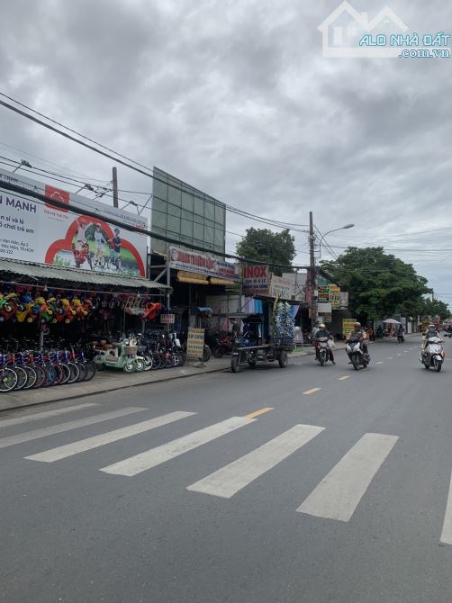 Bán nhà xưởng 1800m mặt tiền Phan Văn Đối, Bà Điểm, Hóc Môn, 35tr.m