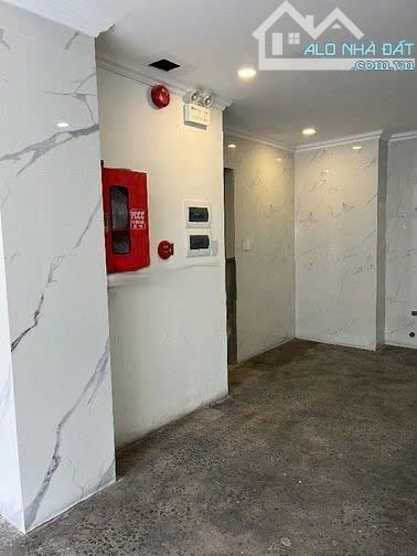 CHo thuê nhà chdv hẻm đường Trương đăng quế 6,5x13m