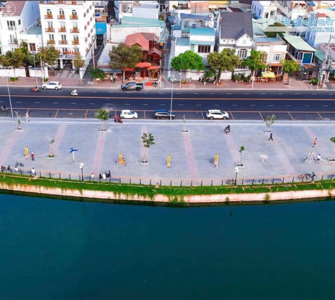 BÁN BIỆT THỰ LẠC LONG QUÂN CÁCH CÔNG VIÊN HỒ 30M, GIÁ TỐT NHẤT KHU VỰC 22.5 TỶ