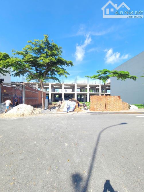 Bán đất 4x16m, đường D1 KDC Icon Central p.Tân Đông Hiệp gần chợ Thông Dụng