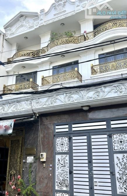 Mặt nhà kinh doanh 5 tầng đường Lê Văn Quới, (ngã tư 4 xã) 4.2mx20m. Chỉ 8.3 Tỷ TL.