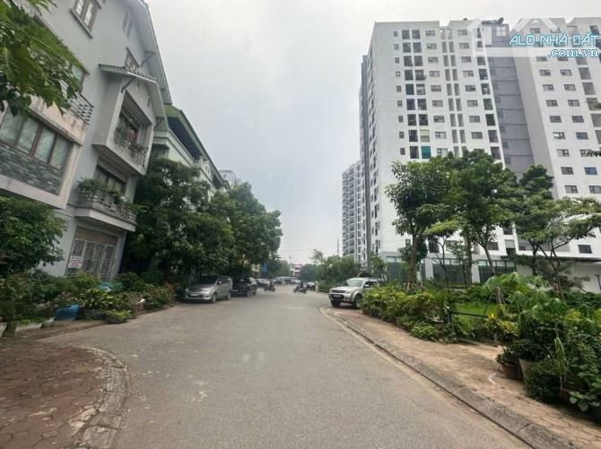 Bán Đất Phố Nguyễn Lam -Phúc Đồng -Long Biên: Lô Góc,Ngõ Thông, Gần Phố.Dt 89m2,Mt 6,5m