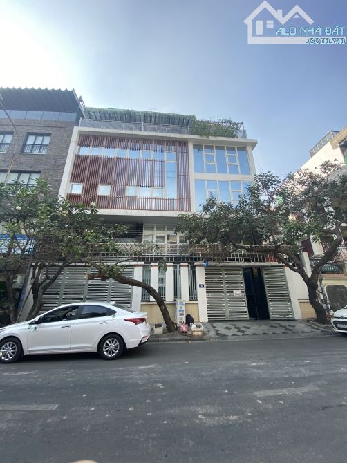 cần bán Nhà Hẻm Xe Tải Nguyễn Bỉnh Khiêm, Quận 1, DT: 13x14m - 3 Lầu. Giá 39 Tỷ