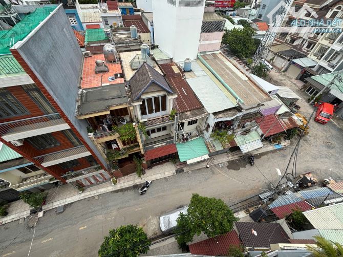 Nhà mặt tiền Nguyễn Trường Tộ - Tân Sơn Nhì, xây 6 tầng 4.1x11m thu nhập 25 tr/tháng