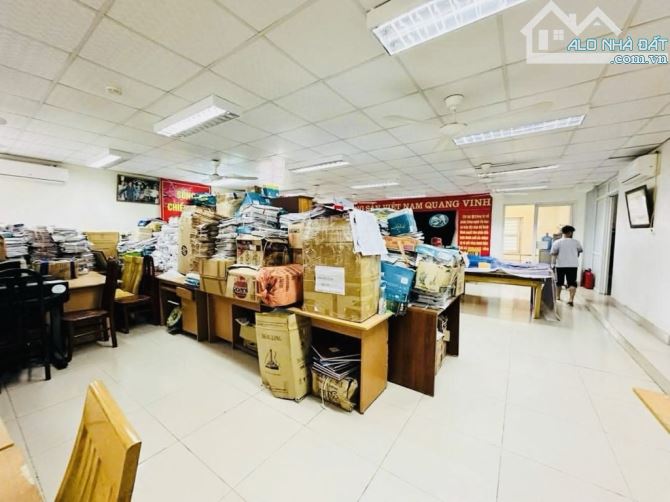 Nhỉnh hơn 50 tỷ / 126 m2 / 6 tầng Mặt Phố .Bắc Từ Liêm