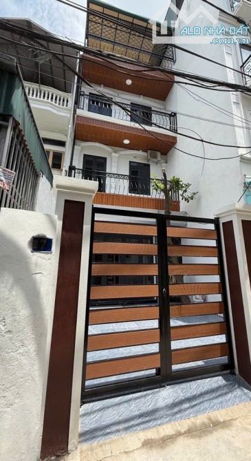 Bán nhà 4 tầng Phúc Đồng, Long Biên. DT siêu khủng 105m2, mt 5m, dân xây. Giá 11,9 tỷ