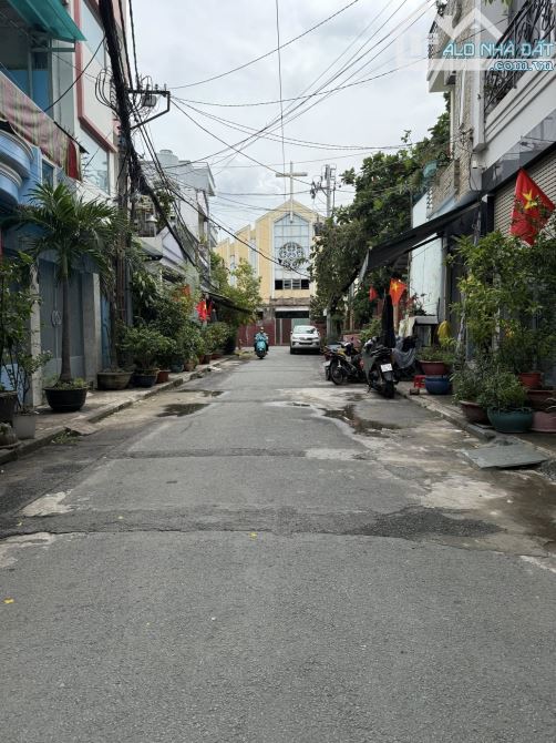 CHỬ ĐỒNG TỬ - TÂN BÌNH, hẻm xe hơi thông, 6.5x15 - vị trí tuyệt đẹp, 7.7 tỷ