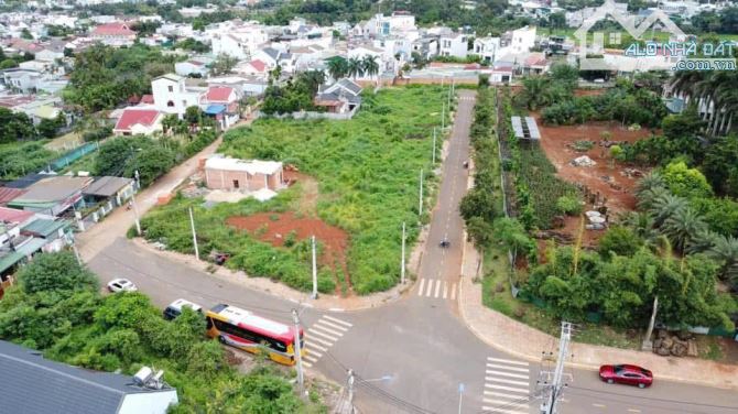 BÁN 2 LÔ LIỀN KỀ KHU ĐẤU GIÁ LÊ VỤ GIÁ TỐT - Loctran