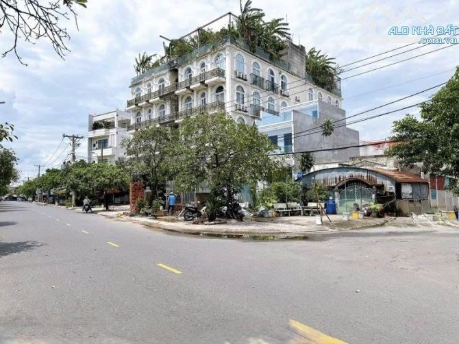 Căn góc 2 mặt tiền đường D4 Phạm Hùng nối dài, Phước Lộc Nhà Bè, 2 tầng 15x16m, 16.5 tỷ