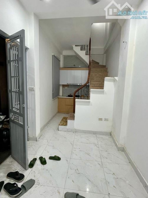 SIÊU HIẾM – NHÀ ĐẸP KHƯƠNG THƯỢNG TRUNG TÂM ĐỐNG ĐA – NHỈNH 4 TỶ – SỔ ĐỎ RIÊNG