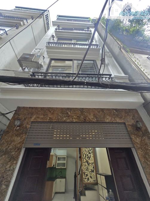 Bán nhà Hai Bà Trưng lô góc 2 thoáng - 33/40m giá 7 tỉ - 5 tầng KCBT - ngõ 3m thẳng thông