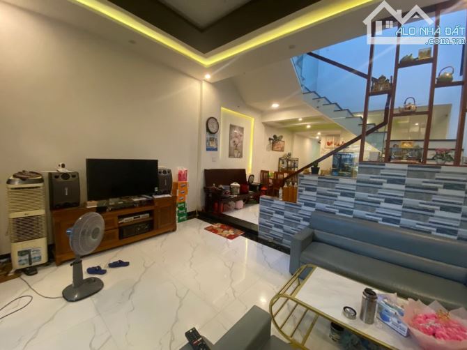 🏡 BÁN NHÀ 2 TẦNG – MẶT TIỀN TRÀ KHÊ 7 - SÁT FPT  ĐÀ NẴNG**