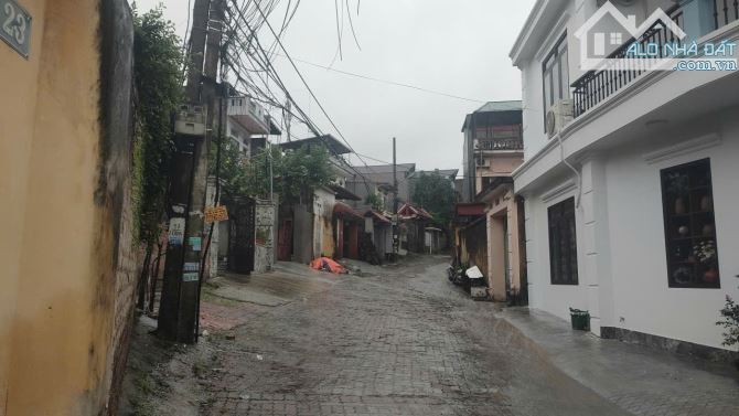 Bán lô thổ cư khu 2 Thị Cầu dt 171m mt10.6m giá 9.450tr