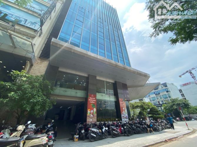 Tòa Văn Phòng Mặt Phố Nguyễn Ngọc Nại 100m2- 8 Tầng- Mặt Tiền 6M - KD Đẳng Cấp -Hơn 50 Tỷ.
