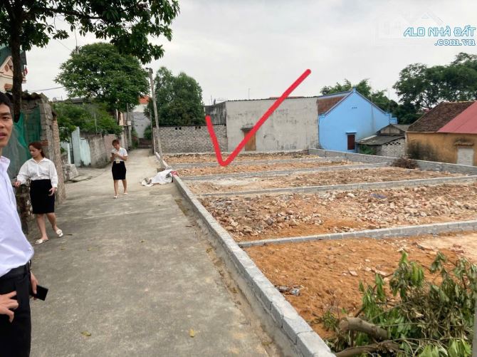 Bán đất thổ cư châu cầu Châu Phong. Quế Võ - Bắc Ninh / Diện tích 83m2 MT 6,2m giá 1,2 tỷ