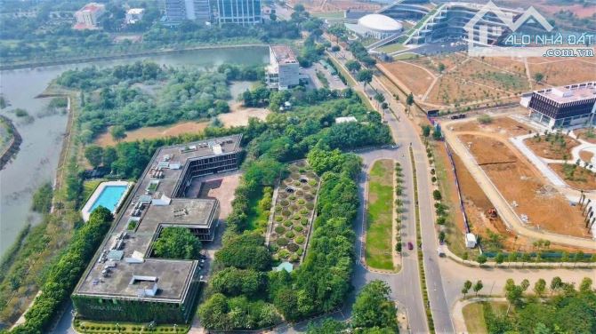 ⸻  🔥 ĐẤT TÁI ĐỊNH CƯ – ĐẠI HỌC QUỐC GIA 🔥 	•	Diện tích: 100m² 	•	Vị trí đẹp: chỉ 800m t