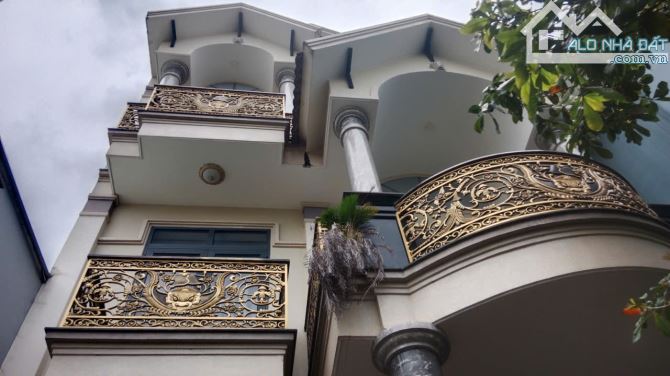 Bán Biệt thự mini 3 tầng 245m2 phường Tam Hiệp Đồng Nai chỉ 9,8 tỷ