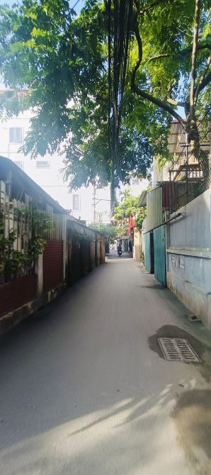 BÁN NHÀ NGHĨA LỘ, YÊN NGHĨA,DT 31M, 3T. MT 3,2M, GIÁ 4,65 TỶ