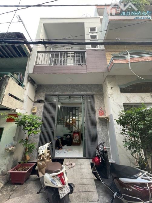 Cư Xá Phú Lâm A-  3tầng -Giá 5️⃣🧄2️⃣          Dt 4mx11m