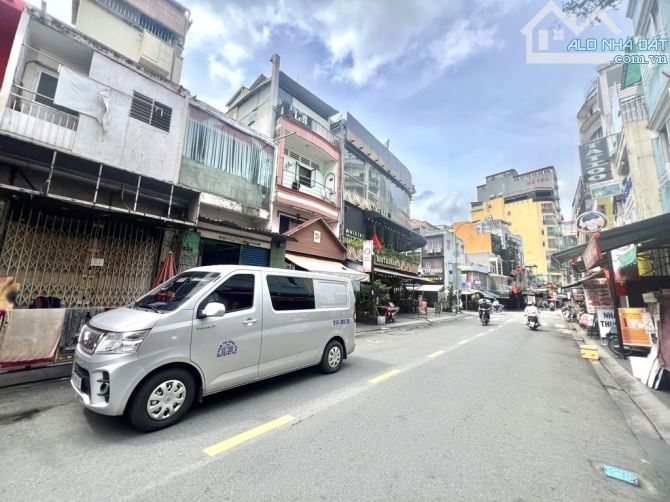 ĐẤT VÀNG QUẬN 1 - KHU VIP BÙI VIỆN - 35M2 NGANG GẦN 4M - BÁN CHỈ 5,75 Tỷ.