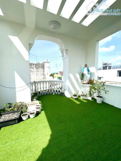 NHÀ 3 TẦNG LÔ GÓC 2MT KP Đông Tác, P. Tân Đông Hiệp, TP. Dĩ An – Bình Dương
