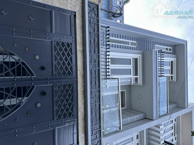 Khó mà tin, nhà đẹp 3 tầng, 62m2, hxh, 20m ra mặt tiền, gần trường cao đẳng công thương mà